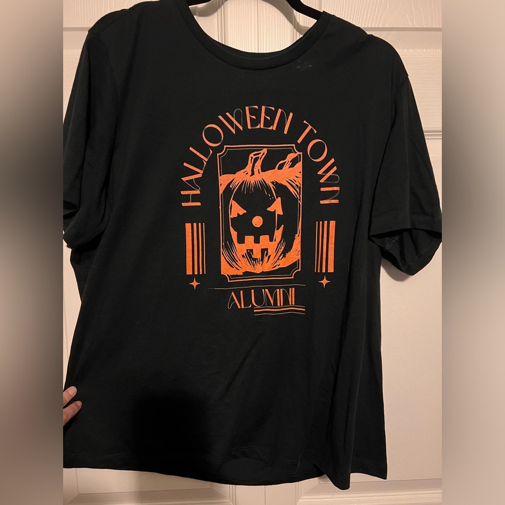 Halloween town alumni t shirt 2XL